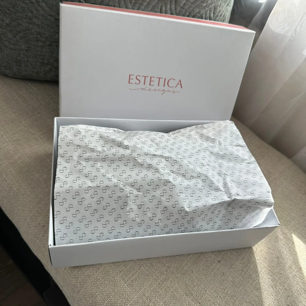NEW Estetica Designs Billie Wig R14/8H Brown Blonde Highlighted Pure Stretch Cap